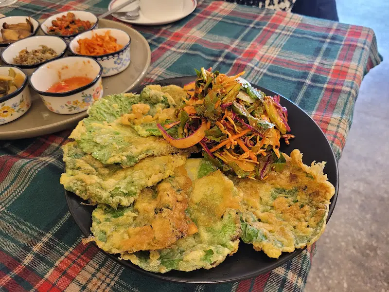 봄을 담은 봄동전