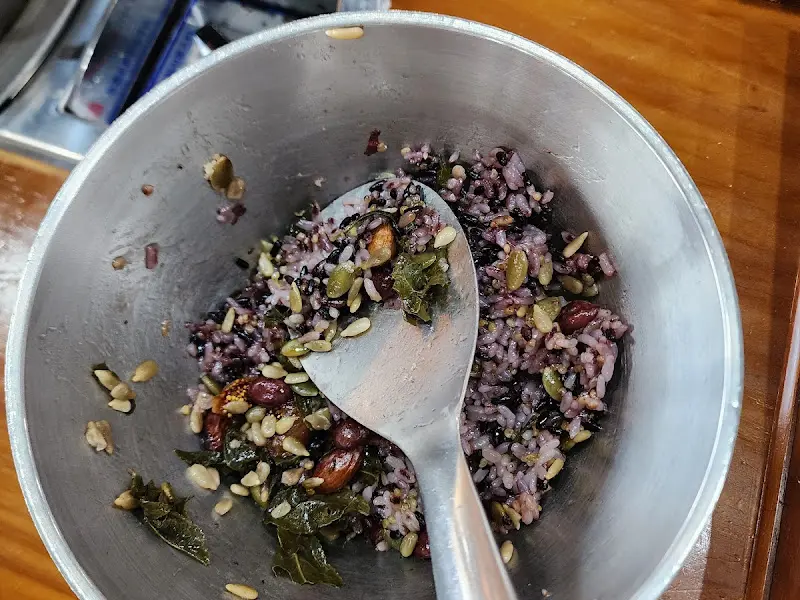 영양 가득한 녹차약밥