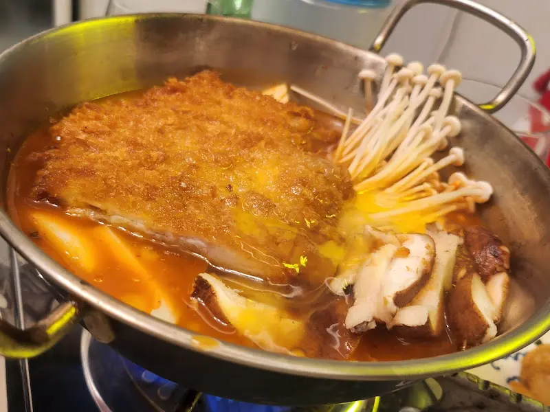 뜨끈한 국물이 끝내주는 소고기무전골