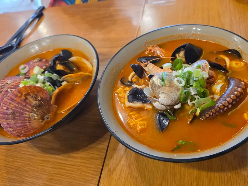 문어라면과 조개라면 투샷