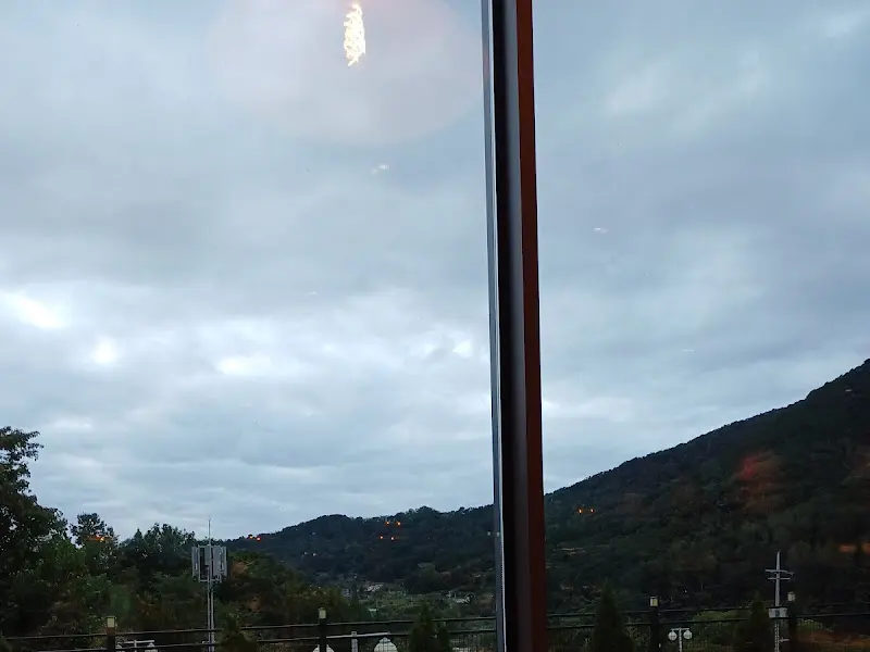 창밖으로 보이는 풍경