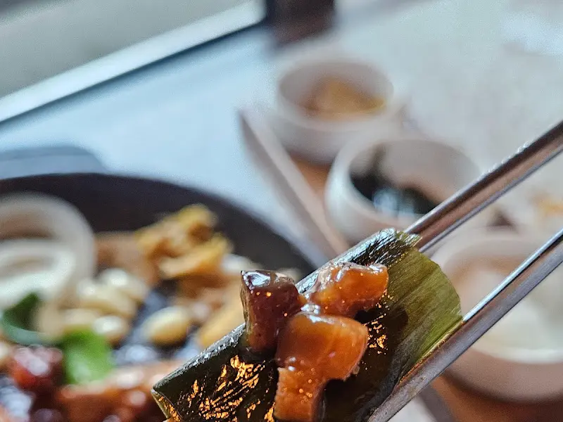 쫀득함이 느껴지는 껍데기