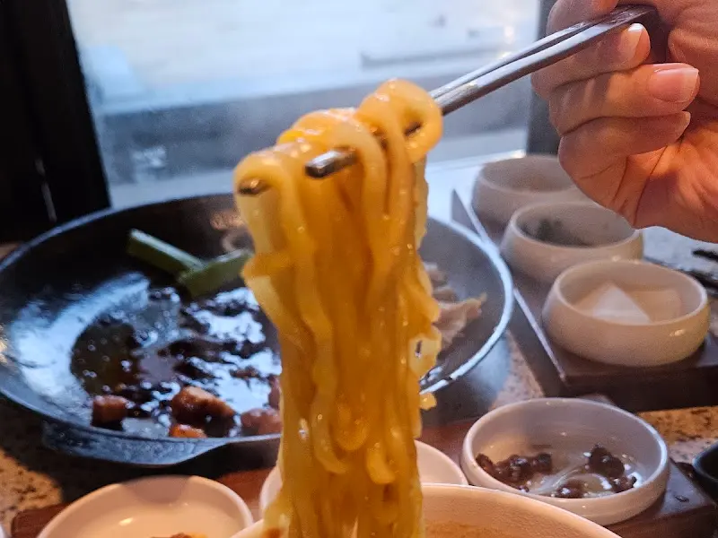 젓가락을 부르는 카구리