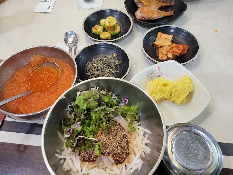 물회 한 상 차림