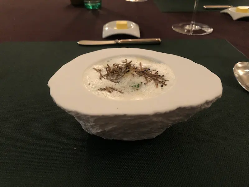 독특한 디자인의 식기