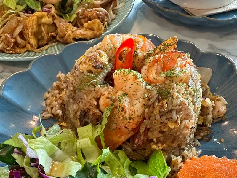 새우살이 가득한 텃만꿍