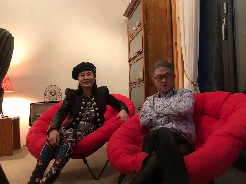 레스토랑 내부 좌석