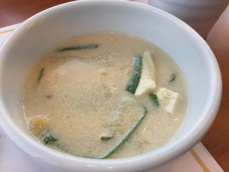 담백한 맛이 일품인 하얀 호박죽