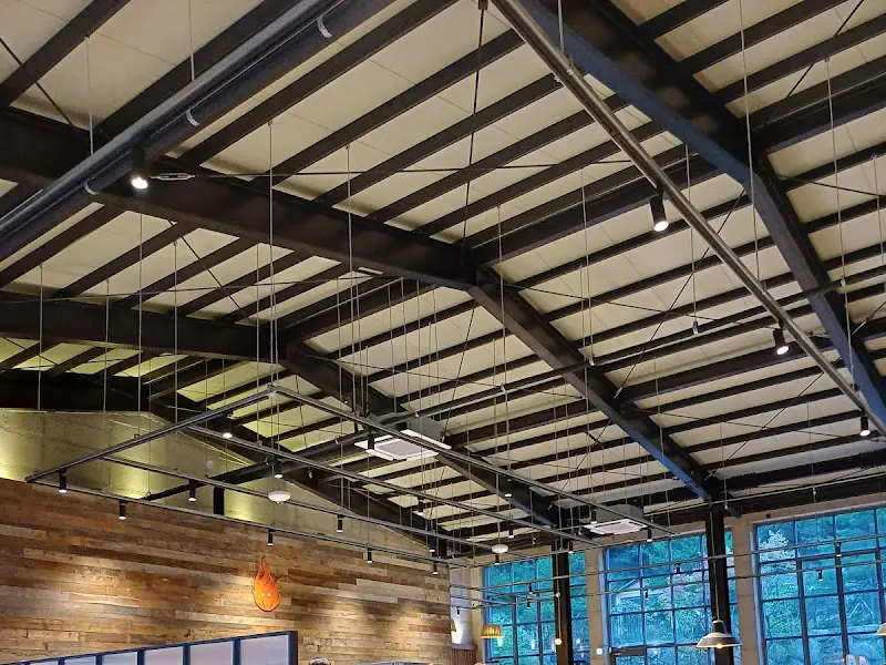 카페 내부 테이블