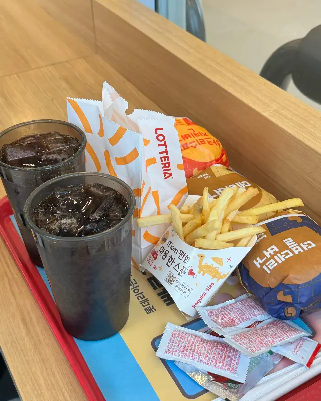 푸짐한 롯데리아 메뉴