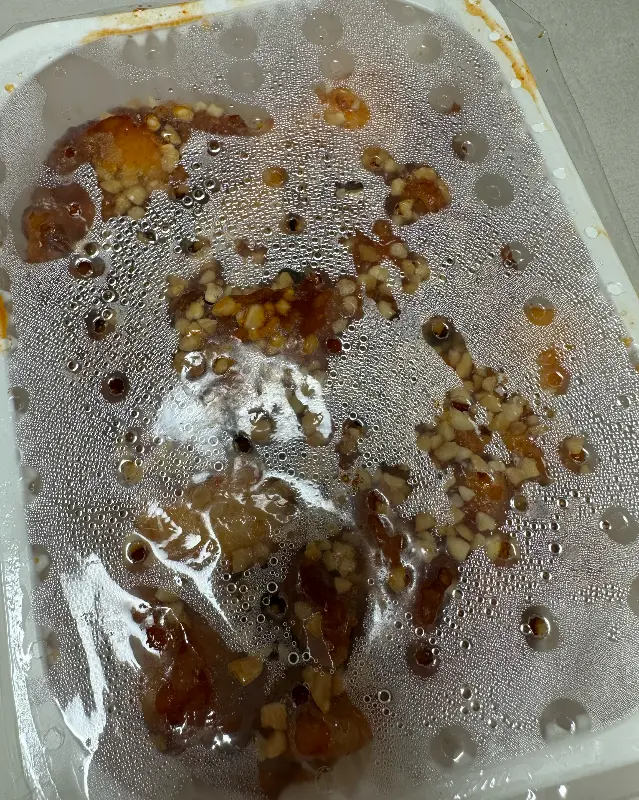 포장된 양념 닭강정