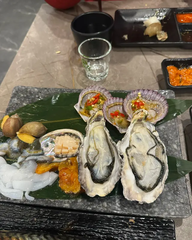 다채로운 해산물 모듬