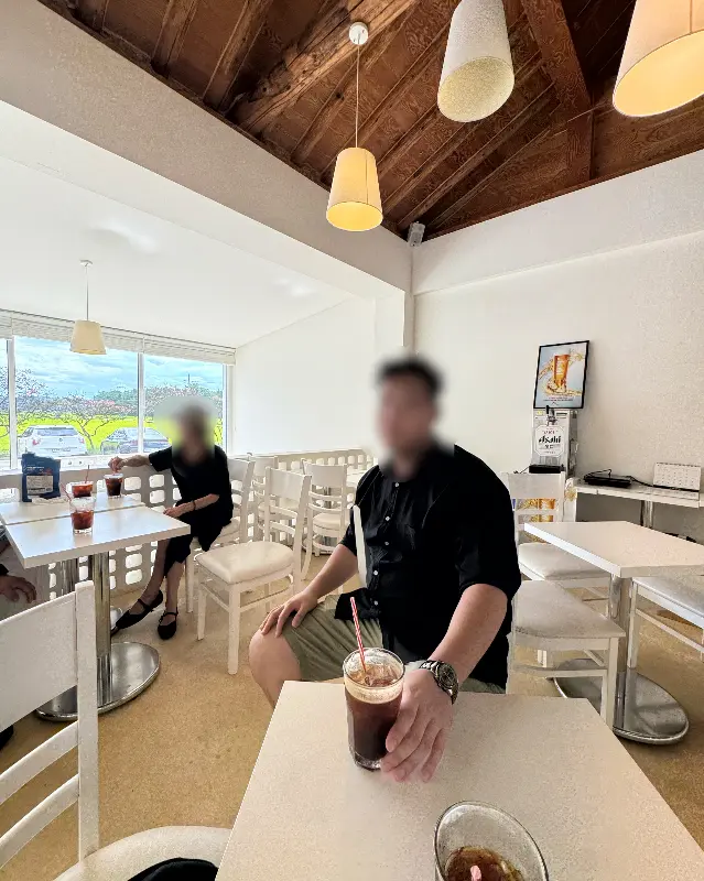 카페 내부 좌석