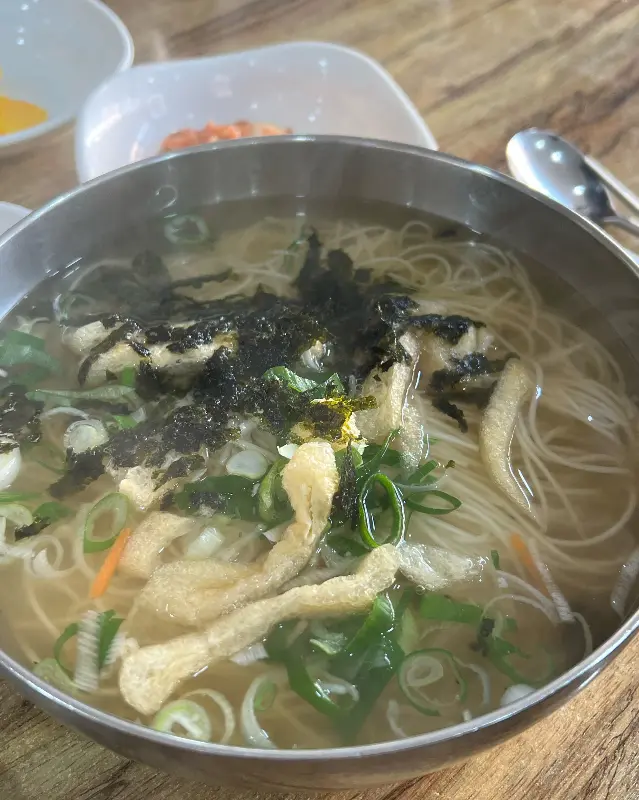 어수정 국수집 잔치국수