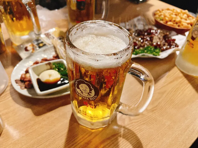 살얼음 맥주와 안주