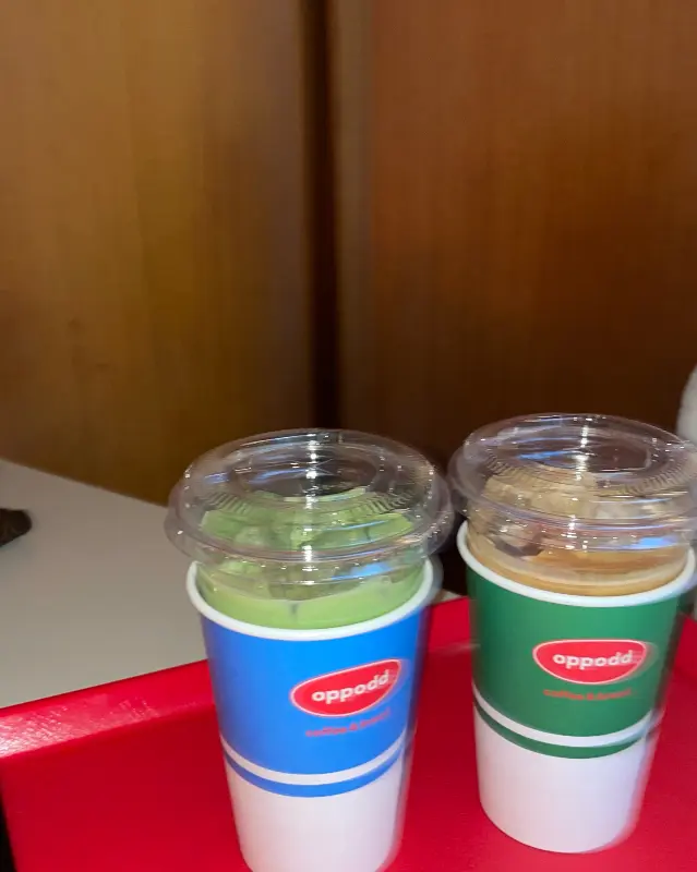 녹차라떼와 커피