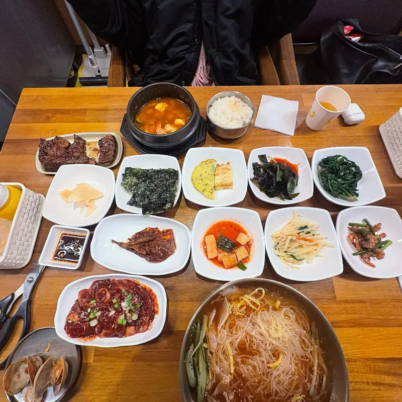 푸짐한 한상차림