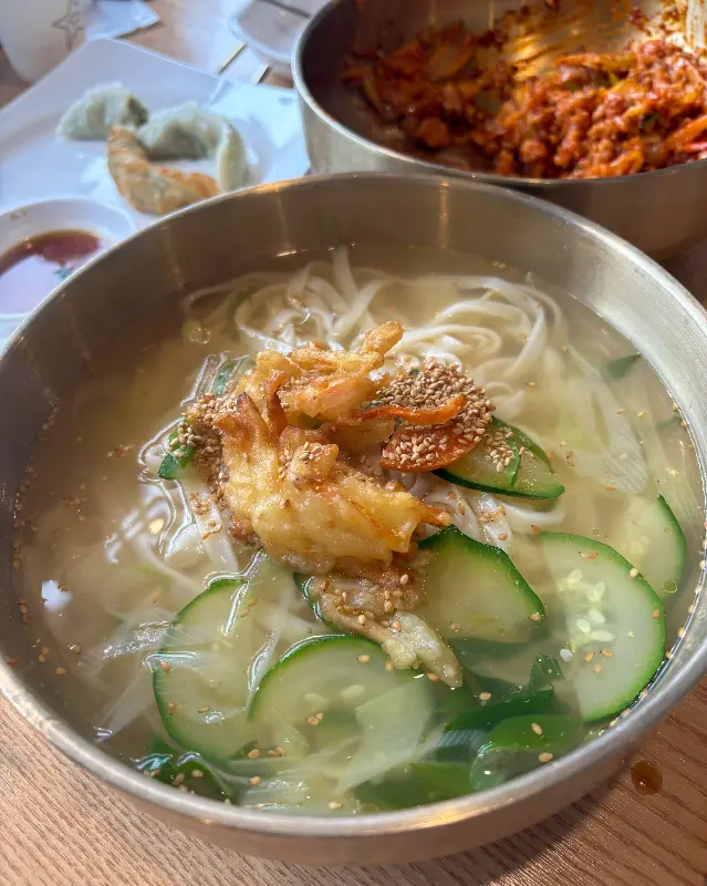 칼국수와 만두