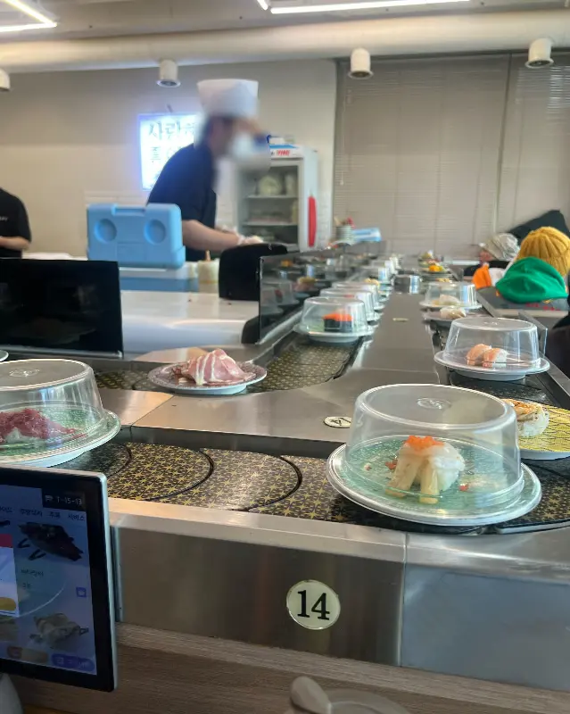 초밥 만드는 셰프