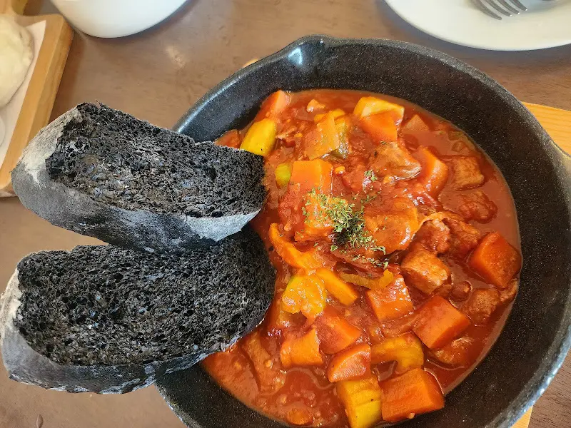 흑돼지 토마토 스튜