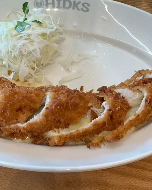 치즈 돈까스의 환상적인 비주얼