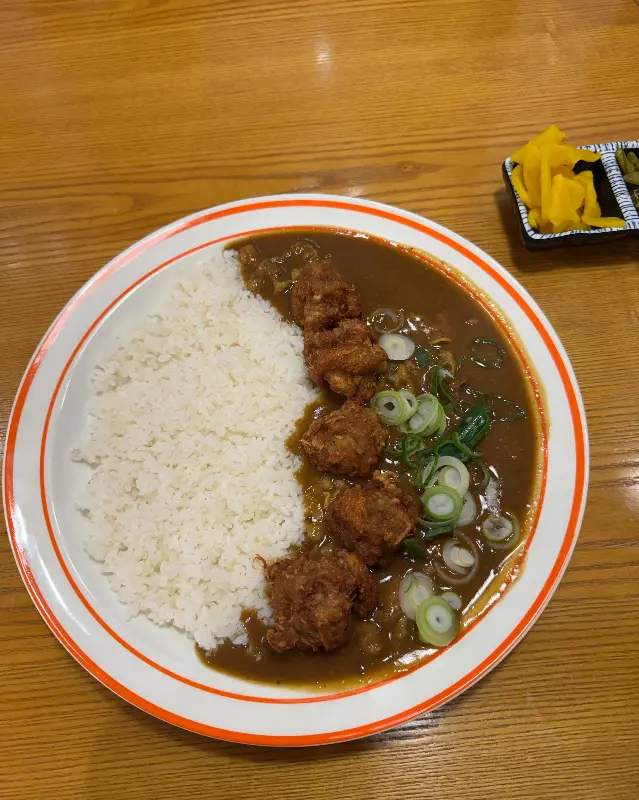 갓지동 카레덮밥