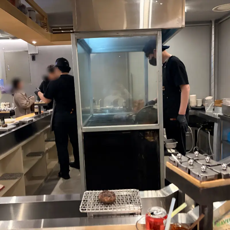 나래함박 대학로점 내부