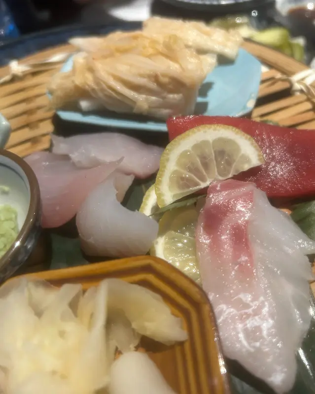 다양한 종류의 사시미