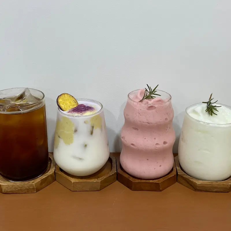 다양한 음료 사진