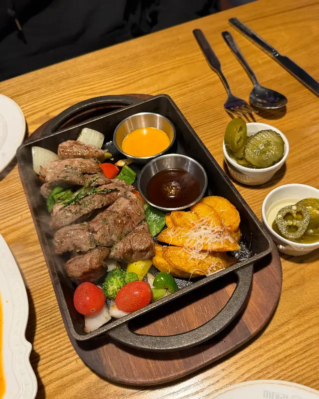 환상적인 비주얼의 스테이크