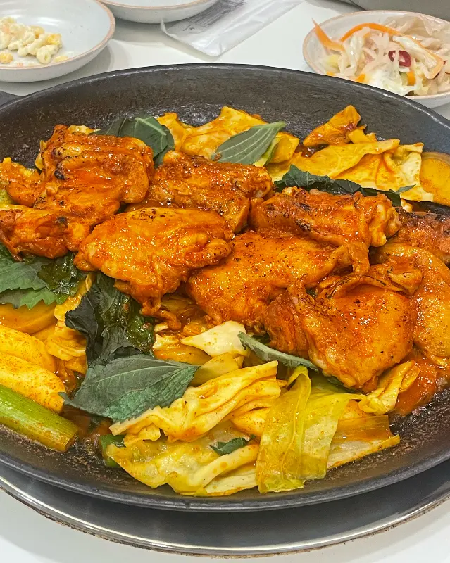 푸짐한 닭갈비 한상