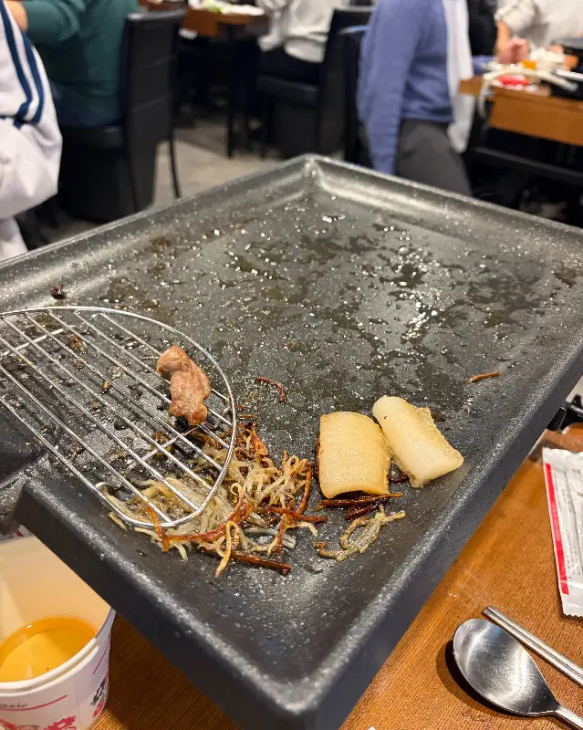 맛있게 익어가는 삼겹살
