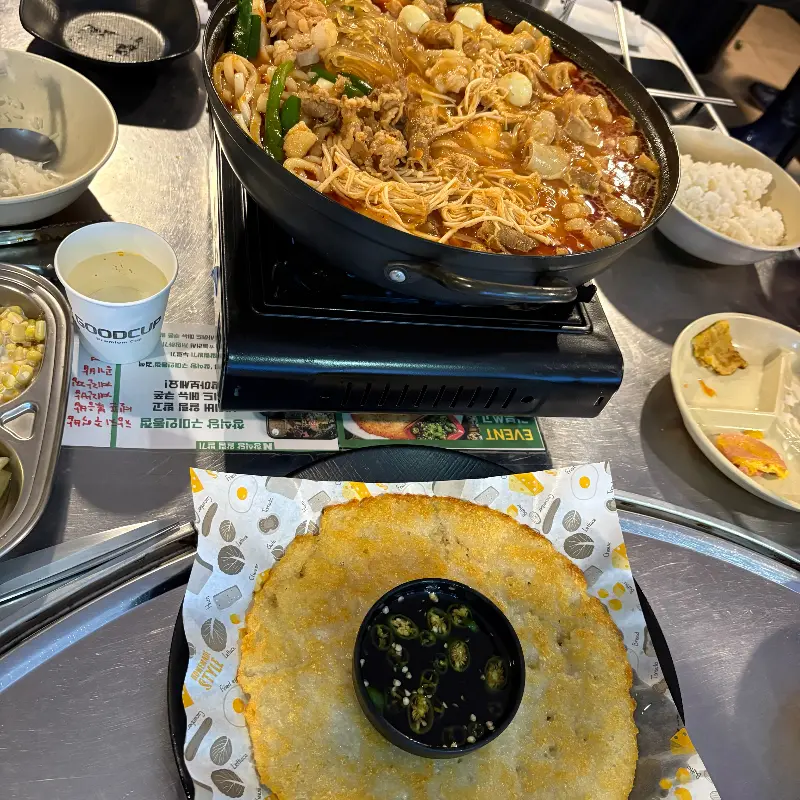 테이블 전체 샷