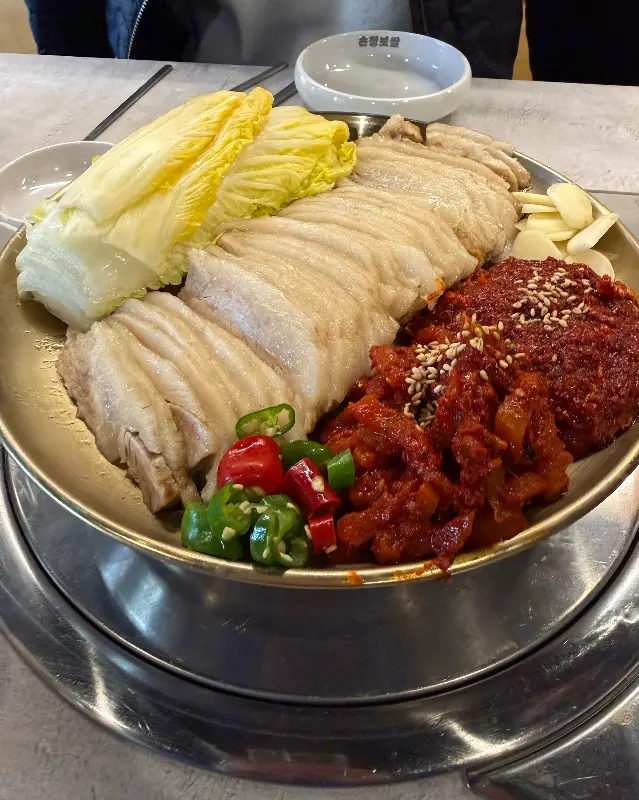 가브리 김치 보쌈 한 상 차림