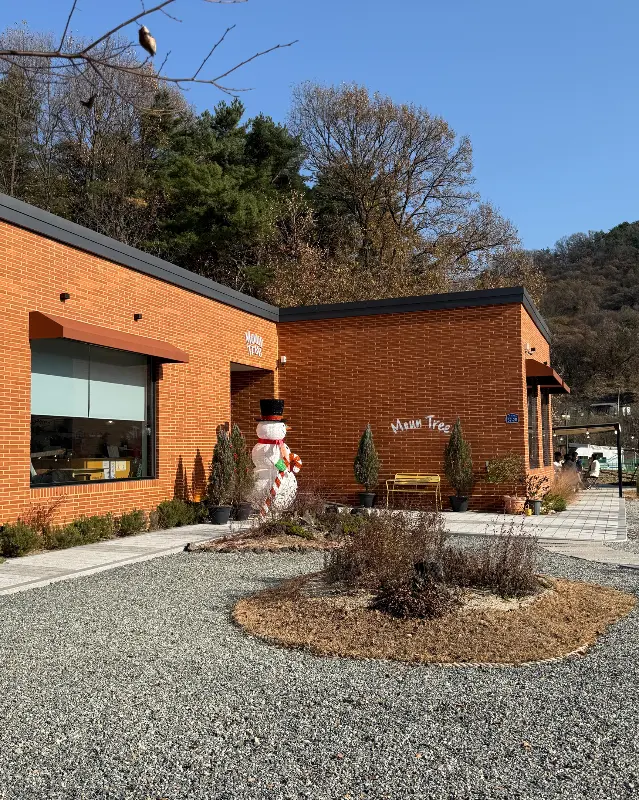 마운트리 외부 전경