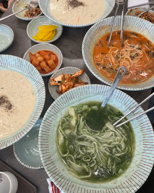 다양한 칼국수 메뉴