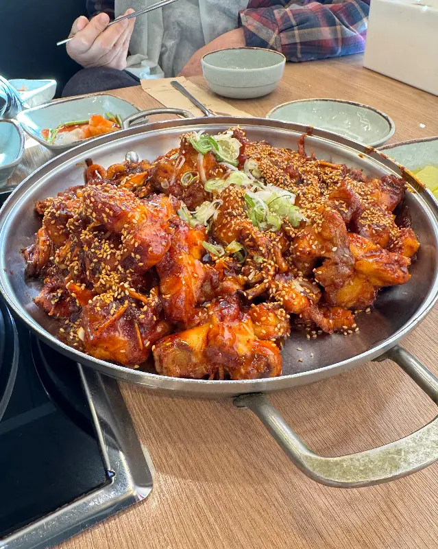 푸짐한 양의 아구불고기