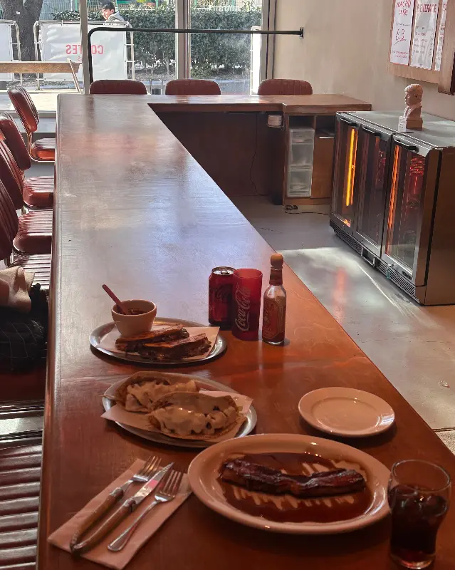 꼬스떼스 타코스 내부