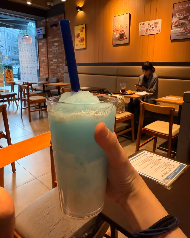 이디야커피의 청량한 음료