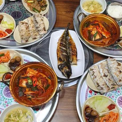 다 함께 즐거운 식사