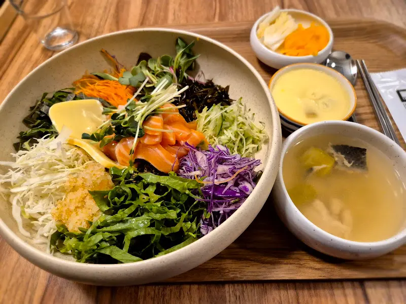 기분스시의 푸짐한 한 상 차림