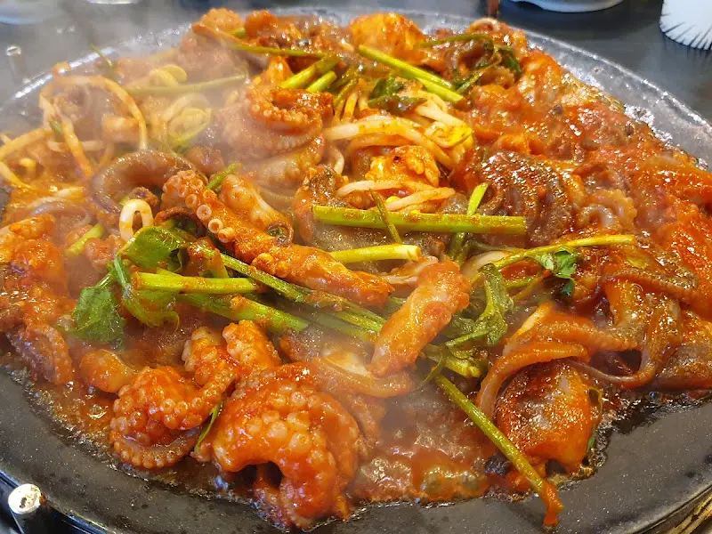 독도쭈꾸미 쭈꾸미 볶음