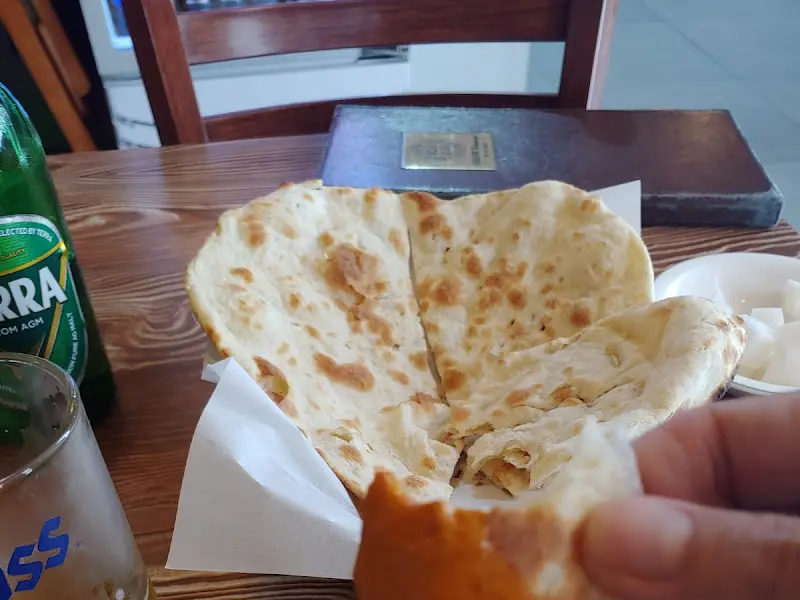 플레인 난과 맥주