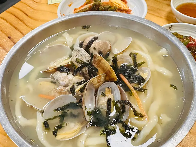 바지락 칼국수