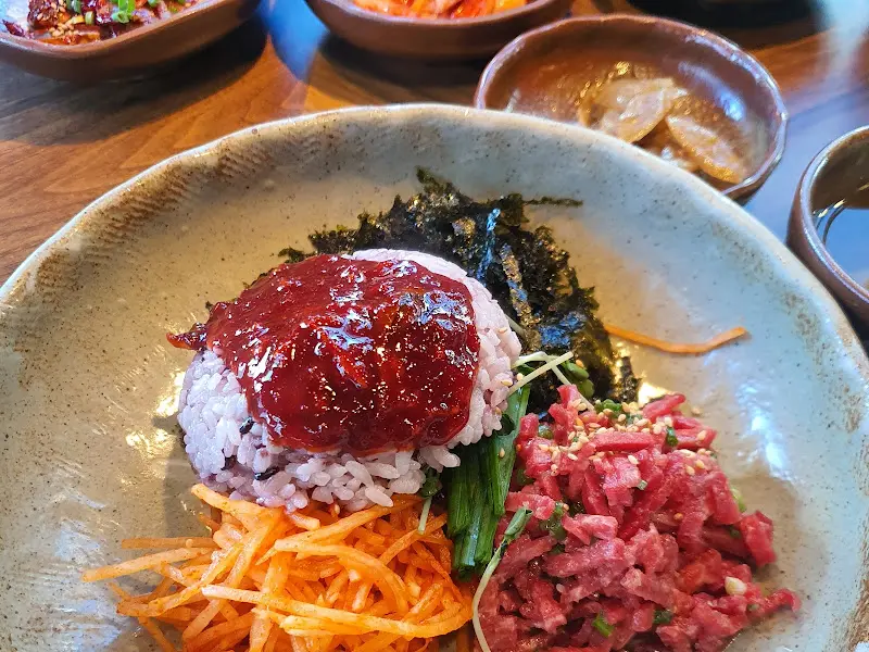 비빔밥 근접