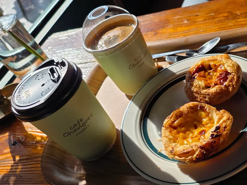 에그타르트와 커피