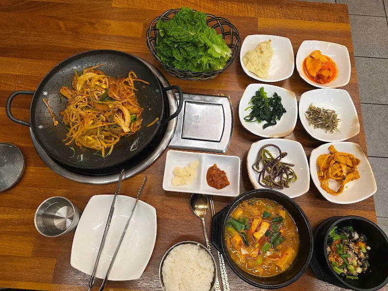 우렁쌈정식 한상차림