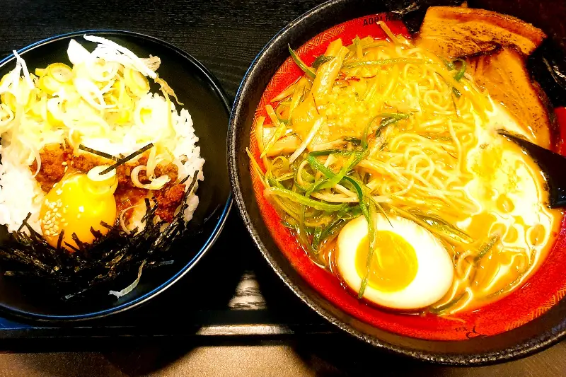 돈코츠라멘과 계란밥