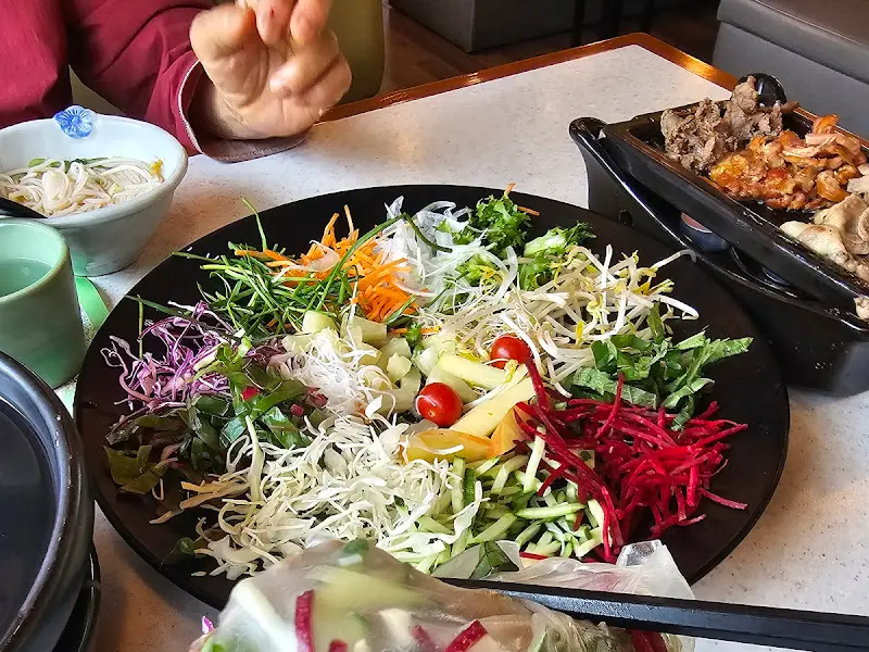 푸짐한 월남쌈 재료