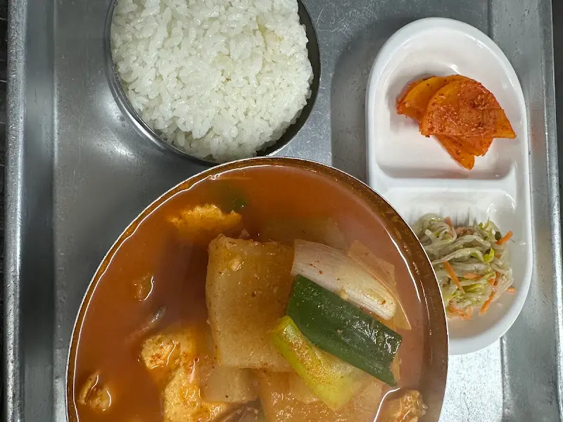 광주식당 동태탕 한 상 차림